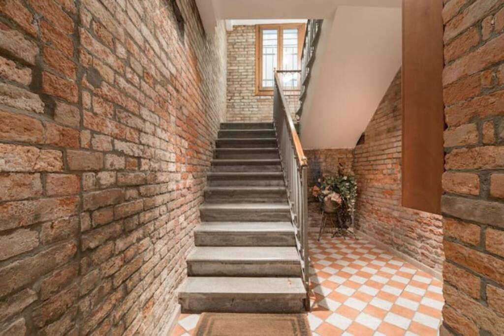 Ca’ Pesaro rooftop terrace apartment. Venecia Exterior foto