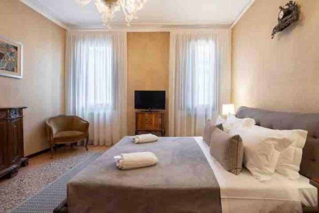 Ca’ Pesaro rooftop terrace apartment. Venecia Exterior foto