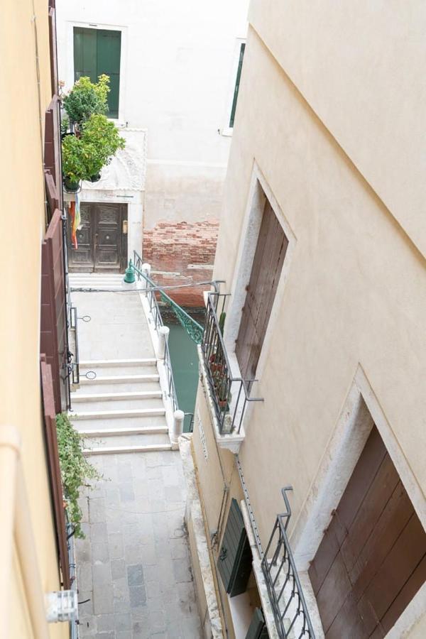 Ca’ Pesaro rooftop terrace apartment. Venecia Exterior foto
