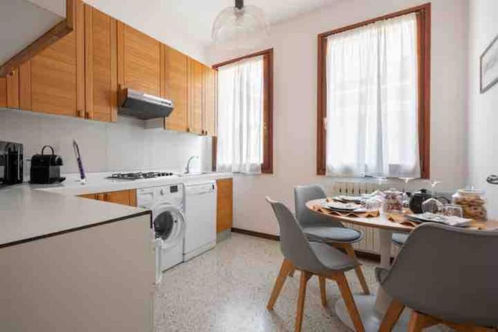 Ca’ Pesaro rooftop terrace apartment. Venecia Exterior foto